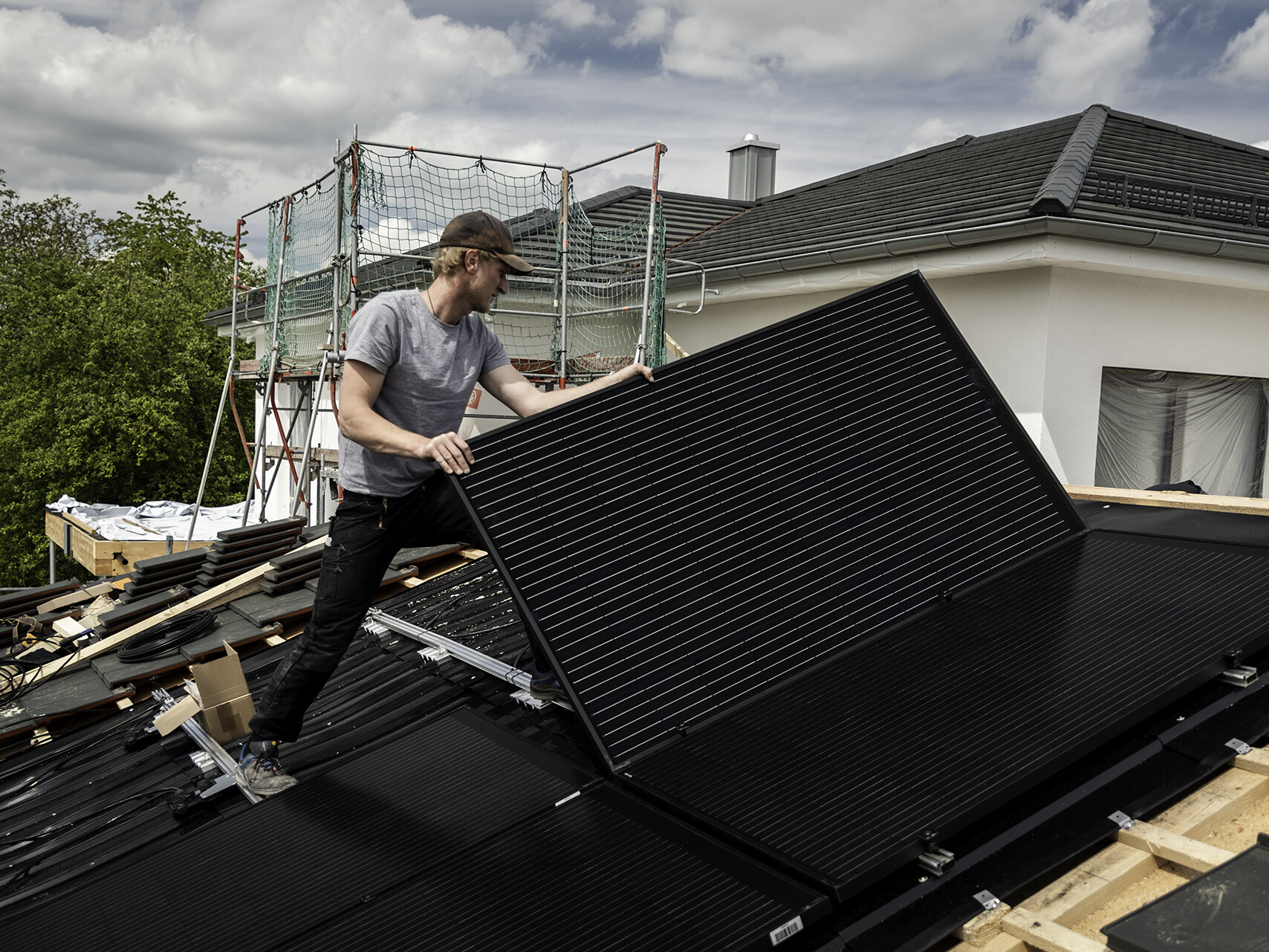 Installation von Photovoltaik- und Solaranlagenms